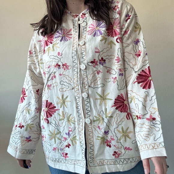 Vermont Country Store Jackets & Blazers - CONSIGNED—Embroidered Floral White Button-Front Jacket